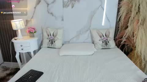 Hannahill69 online show from March 21, 5:24 am