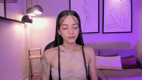 HANNAH J online show from November 22, 7:34 pm