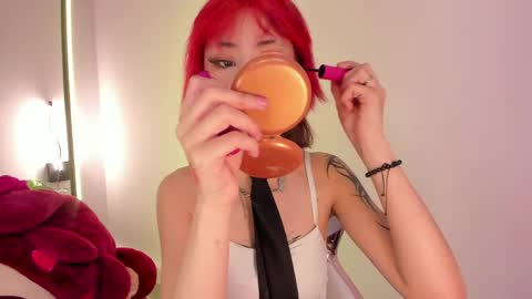 Hannah online show from May 23, 3:41 pm