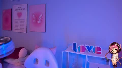 Hannah online show from June 1, 12:17 pm