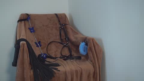 hannainthesky online show from January 21, 9:15 pm