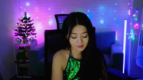 hannarosie online show from December 22, 8:59 pm