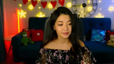 hannarosie online show from February 26, 8:47 pm