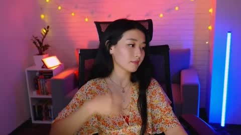 hannarosie online show from November 17, 9:28 pm