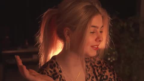 Hanna online show from March 3, 2:36 am