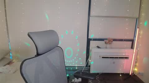 HannaVibe online show from February 15, 8:44 am