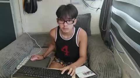 haochii_ii online show from August 3, 2:46 am