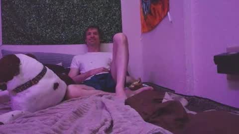 happy guy online show from March 18, 4:51 am