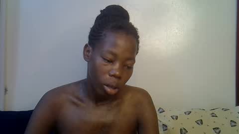 happy_kienyeji online show from December 19, 3:02 am