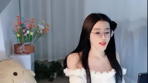 Daisy online show from April 10, 3:17 pm