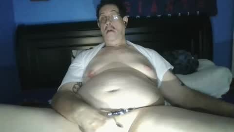 happyhappy4 online show from January 29, 6:12 am