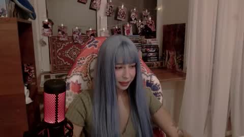happyvibes_ online show from October 4, 3:32 pm