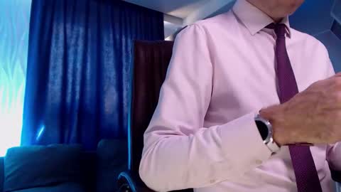 Steve online show from October 17, 11:14 am