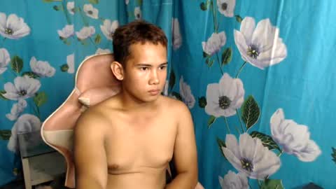 hard dickzhack online show from August 1, 2:40 pm