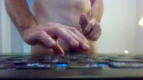 hardgear83 online show from July 29, 2:50 pm