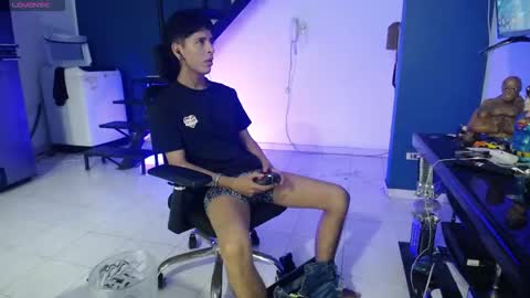 Andres Dean online show from February 18, 10:42 pm