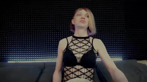 Miss Hardy online show from March 10, 3:55 am