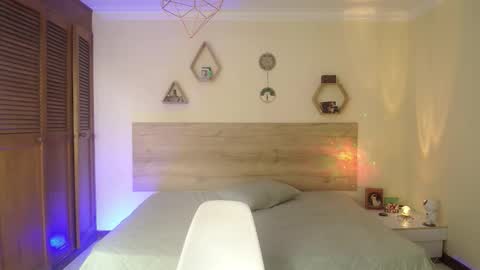 harknite online show from April 6, 6:42 pm