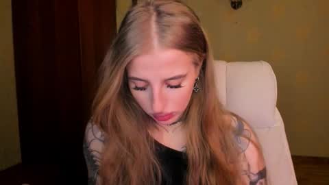 Julia online show from February 1, 4:42 am