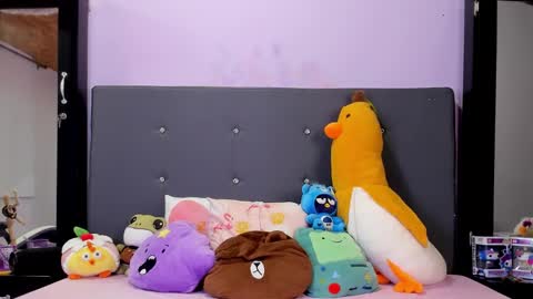 Snapshot of harmonyy_hill chatting on October 2, 1:04 am Harmony Hill online show from October 2, 1:04 am