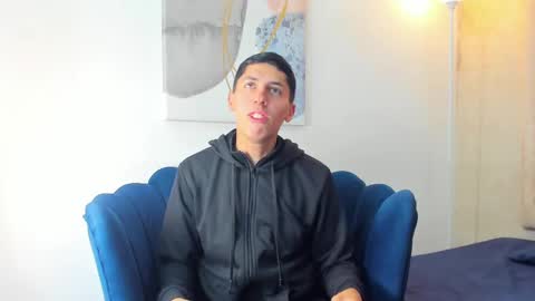 Snapshot of harry_klein chatting on September 19, 11:47 am H K online show from September 19, 11:47 am