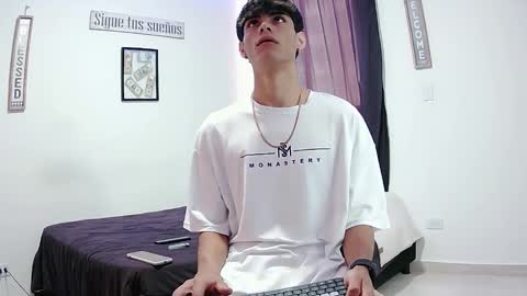 harry thomson online show from November 17, 6:32 pm