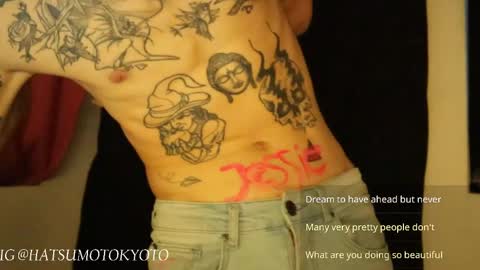 Snapshot of hatsumotokyoto chatting on February 15, 11:17 am More content 2 online show from February 15, 11:17 am