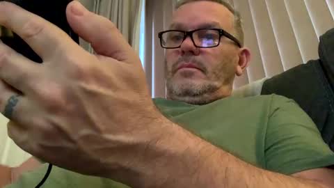 hawks2113 online show from December 19, 8:24 am