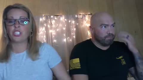 hawktuahgwakgwakmom online show from December 16, 3:51 am