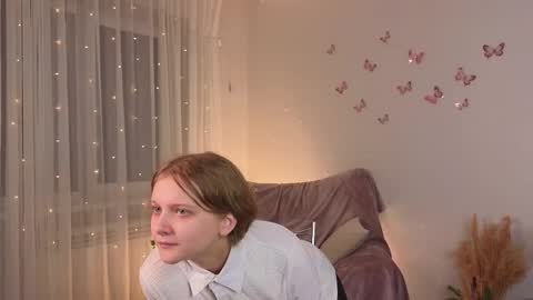 Jenny online show from March 23, 4:01 pm