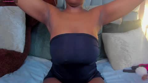 hazel_lanee online show from June 4, 6:41 am