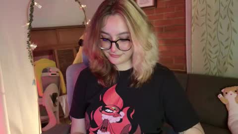 Hazel Brown online show from March 2, 1:43 am