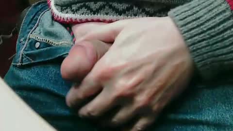 Snapshot of hdmaturecutcock chatting on March 6, 2:08 pm Eddy online show from March 6, 2:08 pm