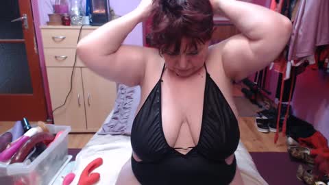 Scarlet online show from February 1, 4:33 pm