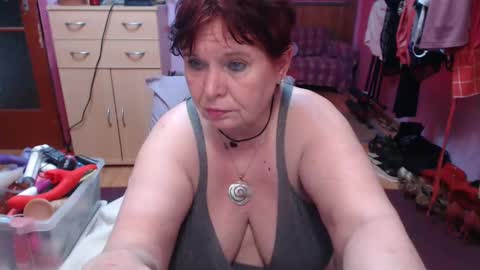 Scarlet online show from January 12, 7:53 pm