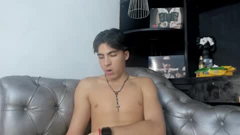 heellboy_ online show from November 16, 5:09 am