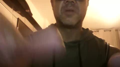 Snapshot of heistt chatting on September 18, 8:35 pm Heist Stein online show from September 18, 8:35 pm