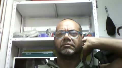 Snapshot of heistt chatting on October 19, 9:14 am Heist Stein online show from October 19, 9:14 am