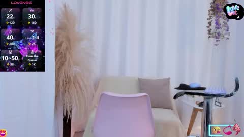 Helena Fits online show from February 25, 9:07 pm