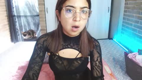  Only 18 cyrus online show from September 15, 8:32 pm