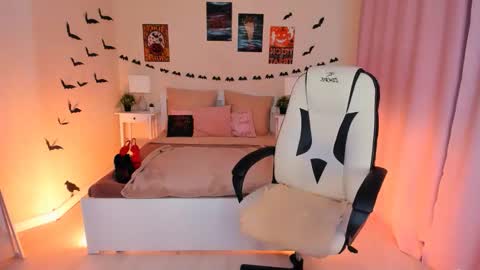 Helena online show from November 2, 6:35 am