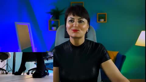 helenbeler online show from November 30, 9:05 am