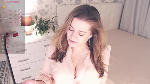 Helena Bonham online show from October 8, 3:18 pm