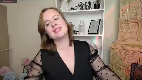 Snapshot of helenbrais chatting on October 7, 7:59 am Helen online show from October 7, 7:59 am