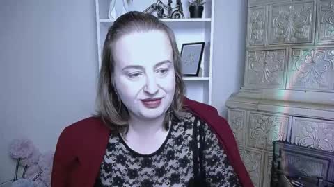 Snapshot of helenbrais chatting on October 14, 7:00 am Helen online show from October 14, 7:00 am