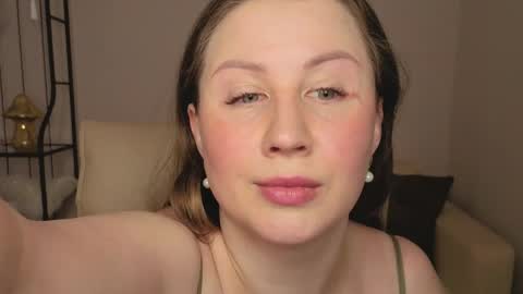 Helen online show from April 19, 2:01 am