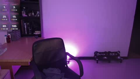 Lexa online show from April 10, 6:30 am