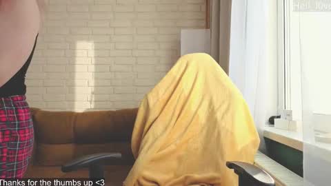 Snapshot of hell_l0ve chatting on October 15, 9:21 am Anastasiia online show from October 15, 9:21 am