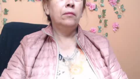 Snapshot of hellensextits chatting on January 15, 11:21 am hellen online show from January 15, 11:21 am