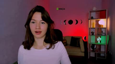 Helli online show from November 4, 8:43 pm